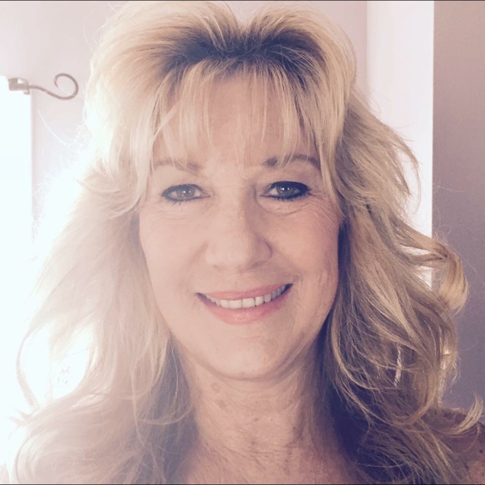 Meet your Posher, Peggy