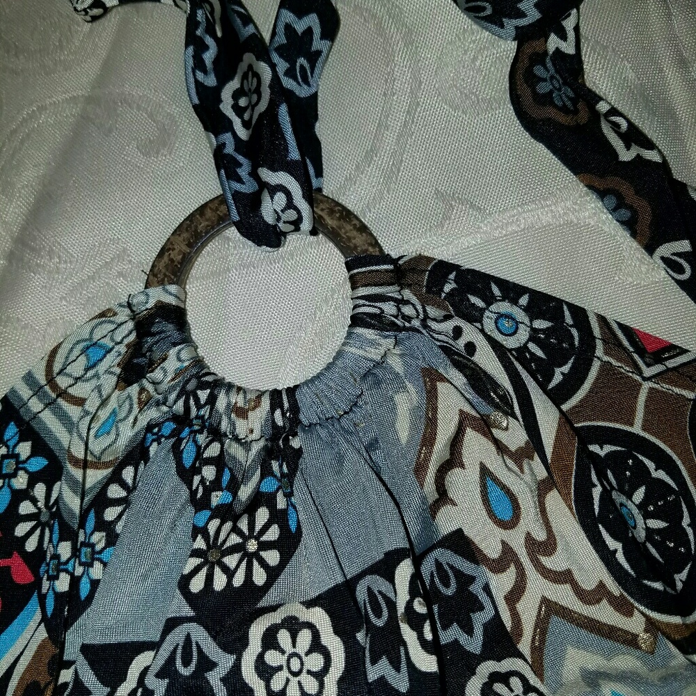 Halter top - Picture 3 of 4