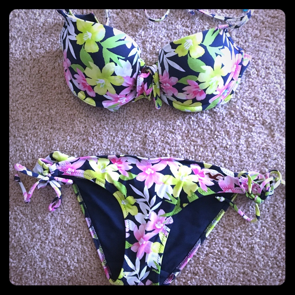 Flower bikini!!