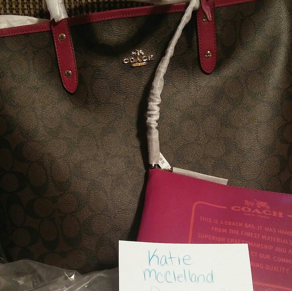 Coach City taxi tote