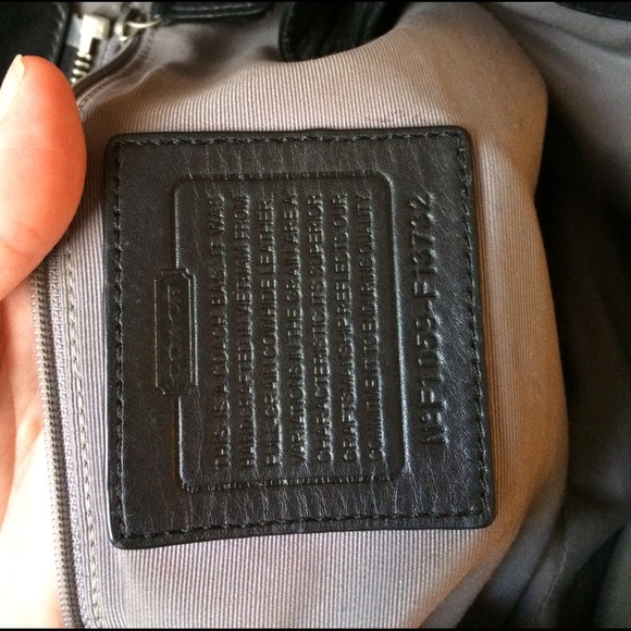 Authentic Coach Genuine Leather Black Shoulder bag