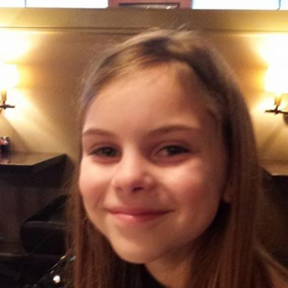 Meet your Posher, Dana