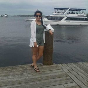 Meet your Posher, Daniela