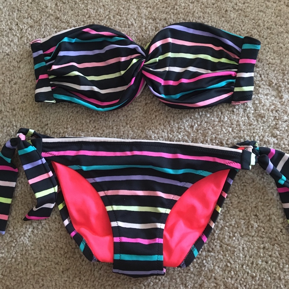 Bright stripped bikini!!