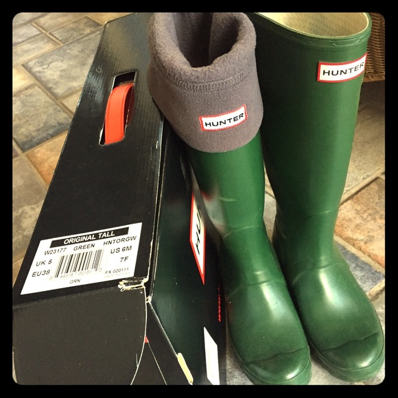 Hunter Shoes - Tall Hunter Rain Boots (w/ Tall Hunter Socks)
