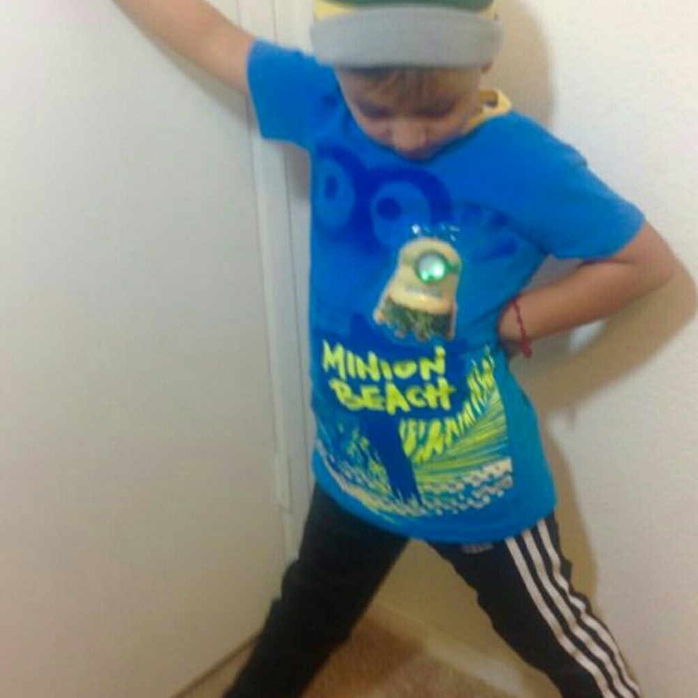 Light up Minions Shirt
