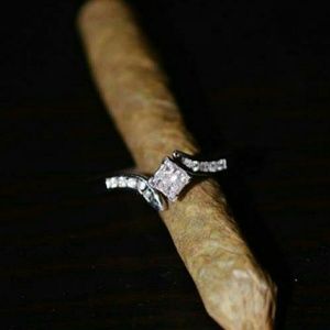 Meet your Posher, Kia