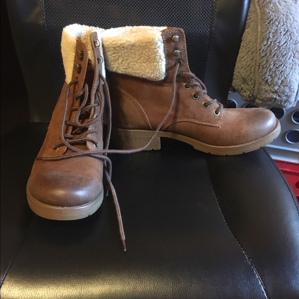 Mosimo Boots