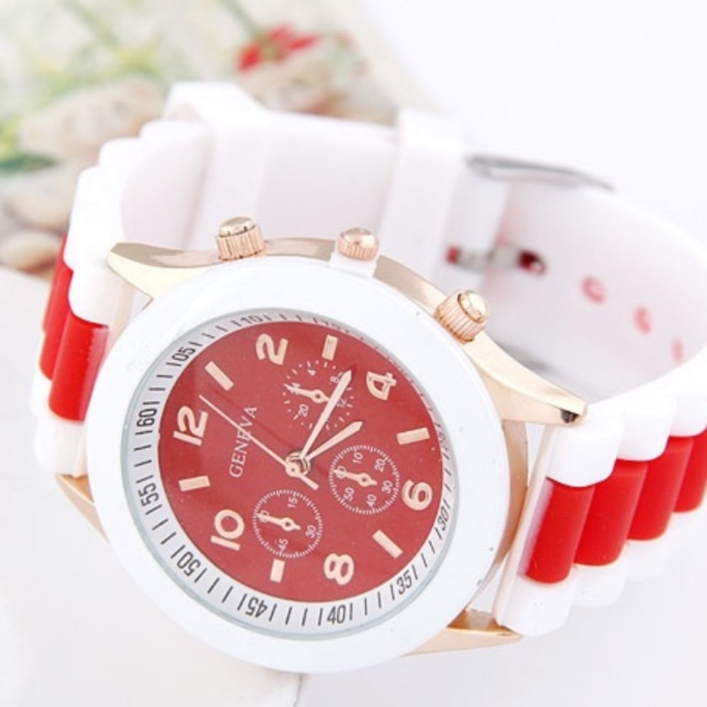 Ladies Red & White Rubber Watch. NWT. Cool & Fun!