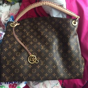 Shoulder bag (fake)