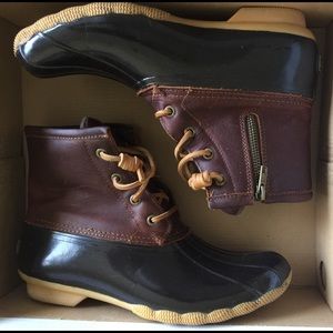 SALE ✨Women's Sperry Duck Boots