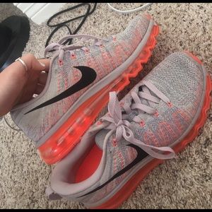 Nike air max flyknits