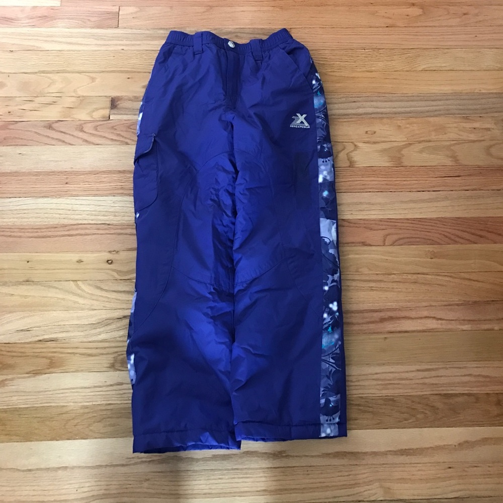 Snow pants. New without tags.