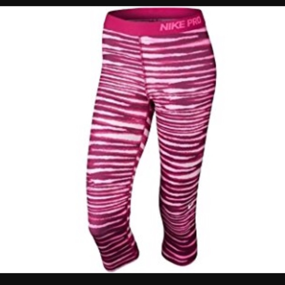 Nike pro capris
