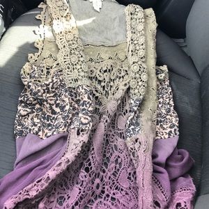 Gimmicks by bke vest