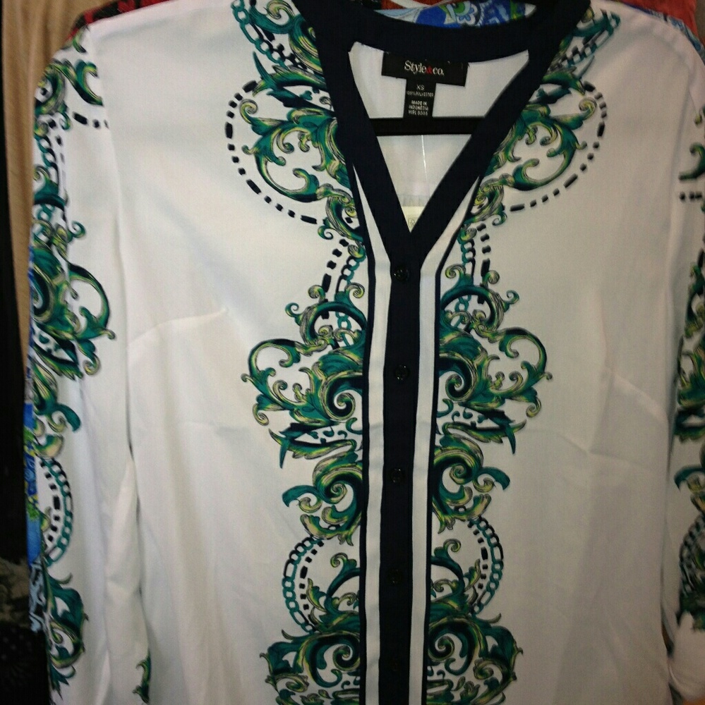 Beautiful white button down with navy and green