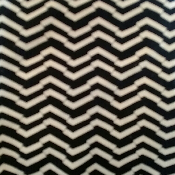 LuLaRoe Randy NWOT - Picture 2 of 2