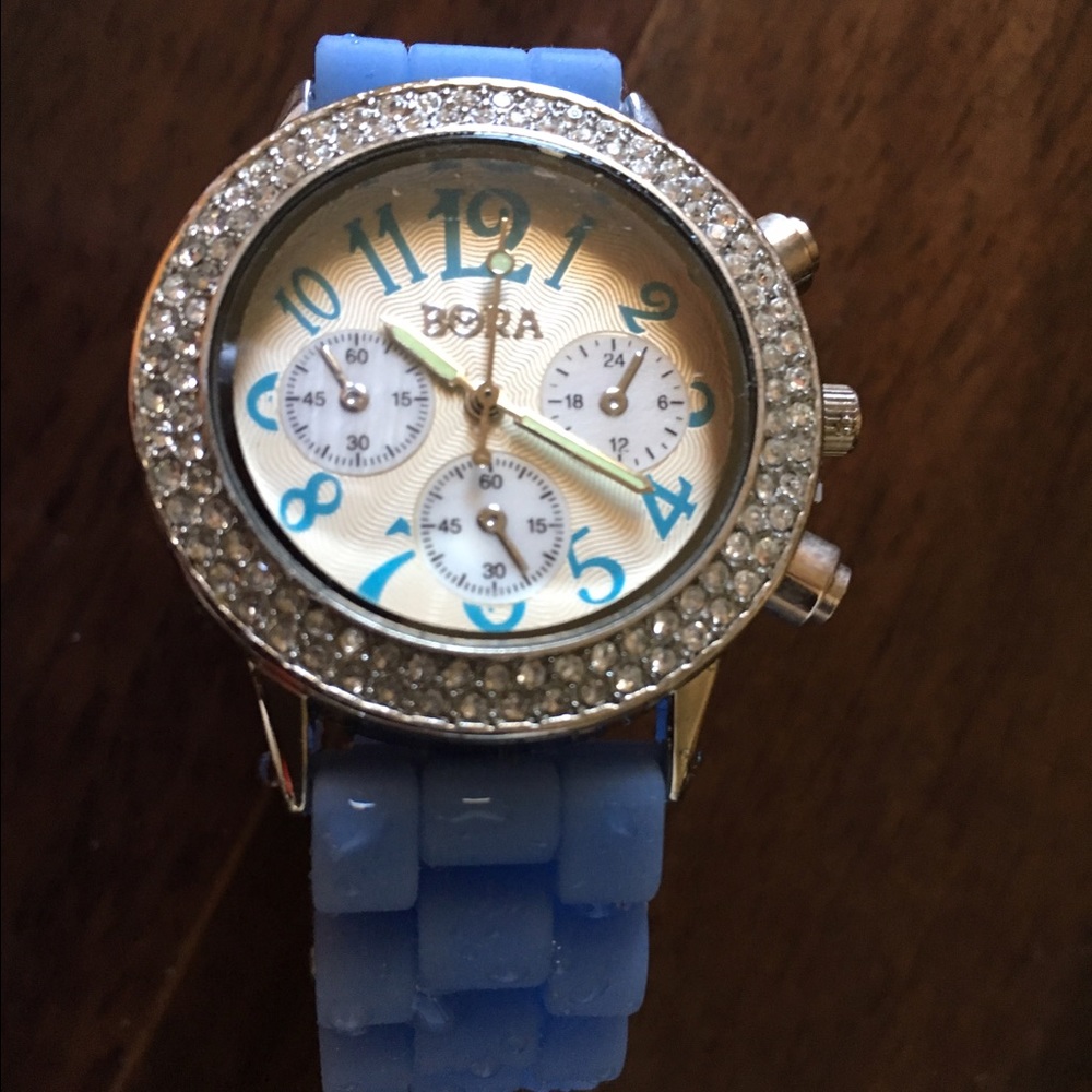 Bora watch