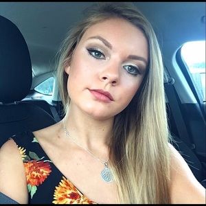 Meet your Posher, Derin