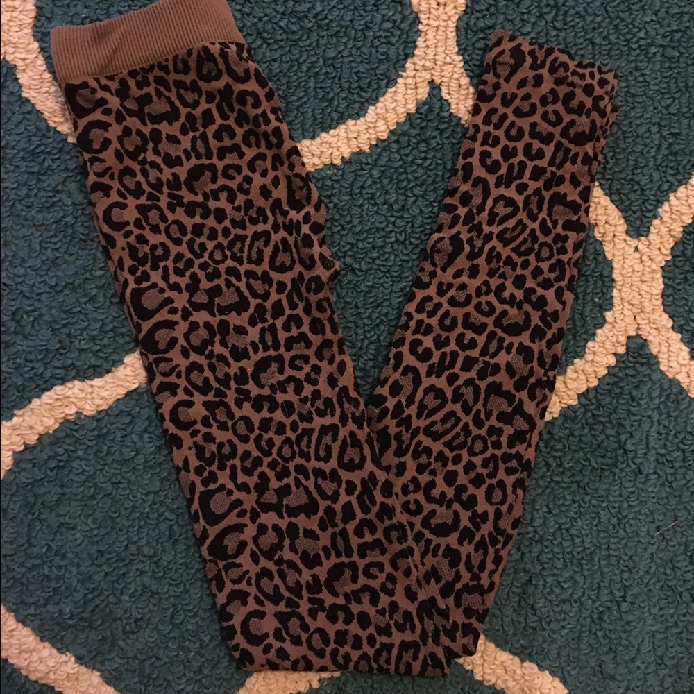 Leopard tights