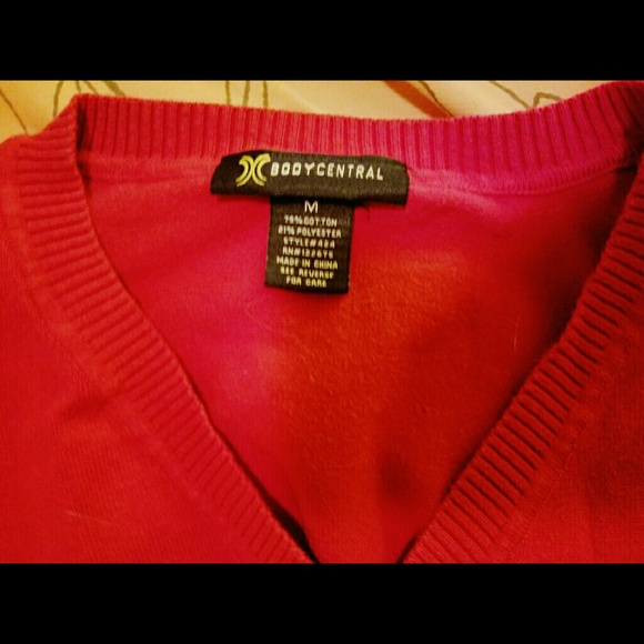 Red sweater - Picture 2 of 2