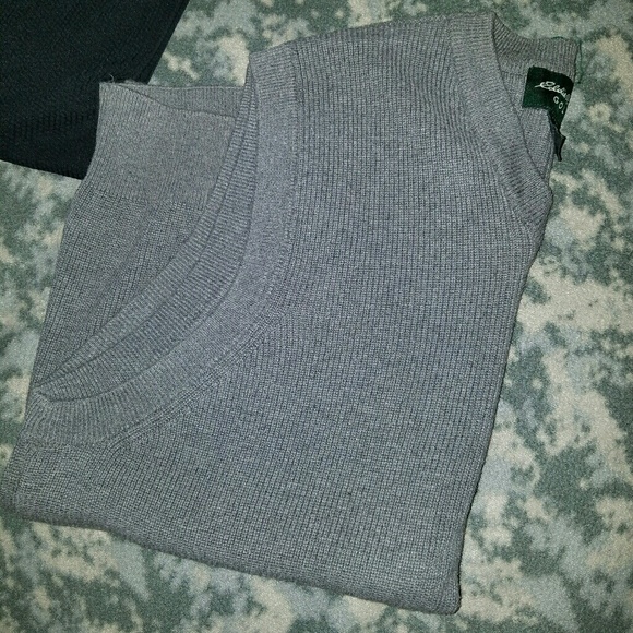 Eddie Bauer Golf vest - Picture 3 of 3