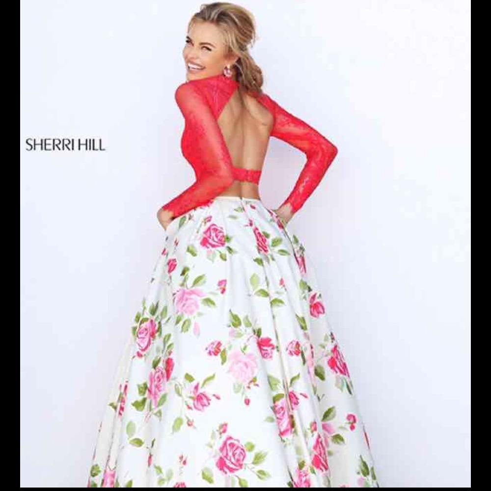 Sherri hill 2016 size 2 worn once MUST GO
