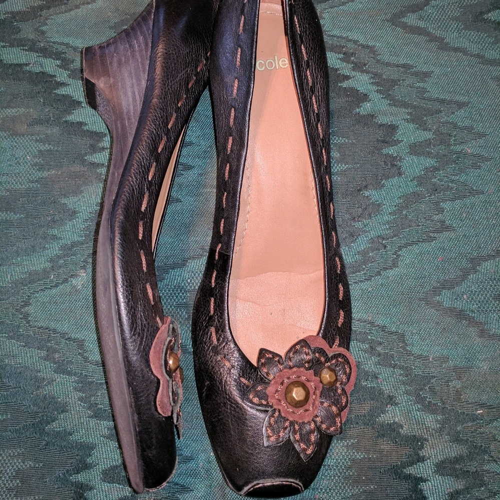Nicole Easton Black shoes