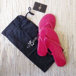 🌿SOLD🌿 Yosi Samra Roee patent leather flip flops
