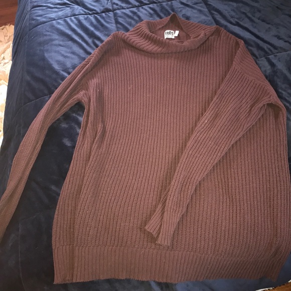 Free Press Oversized Sweater - Picture 2 of 7