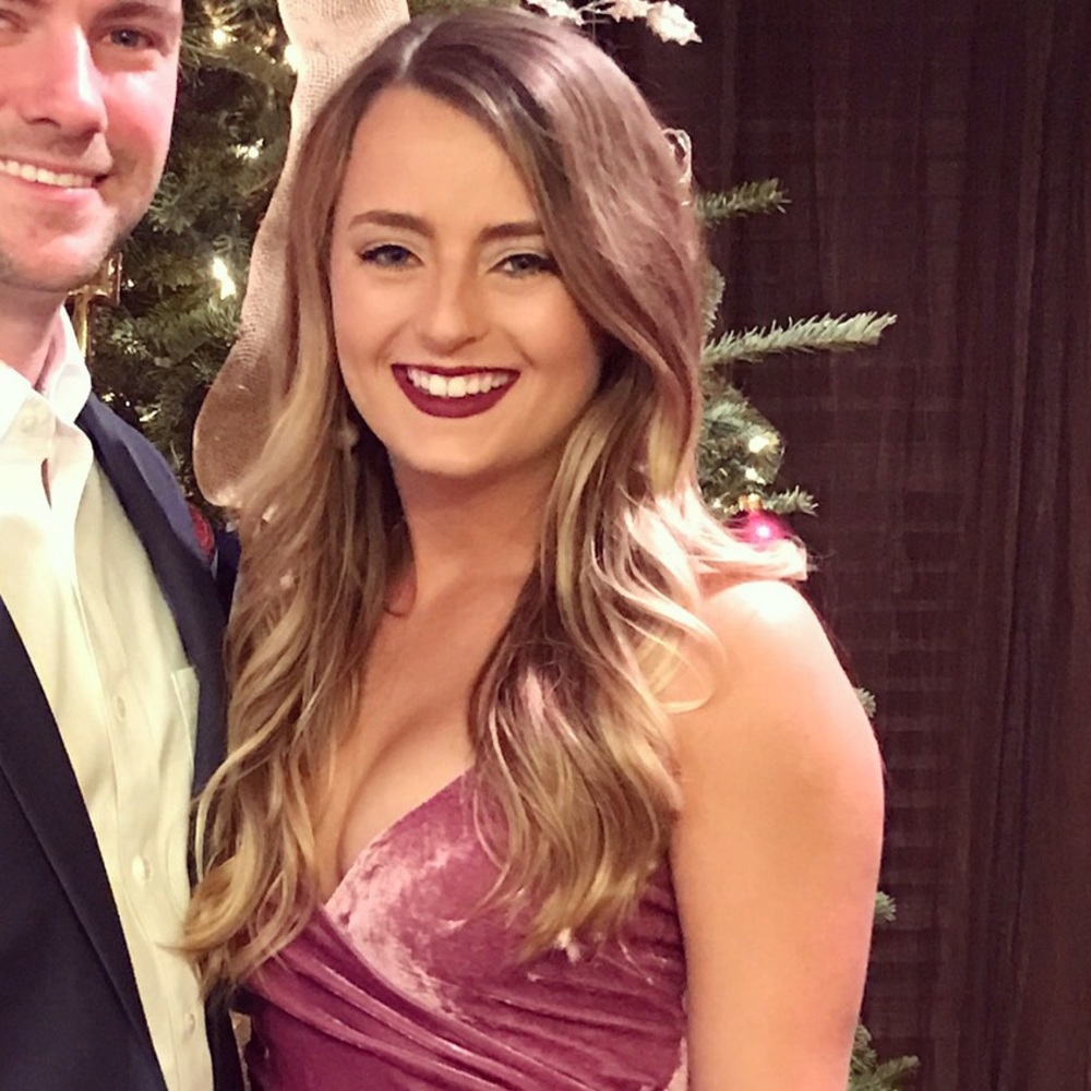 Meet your Posher, Kayla