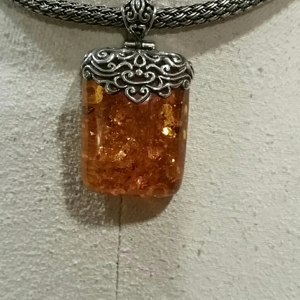 Pendant