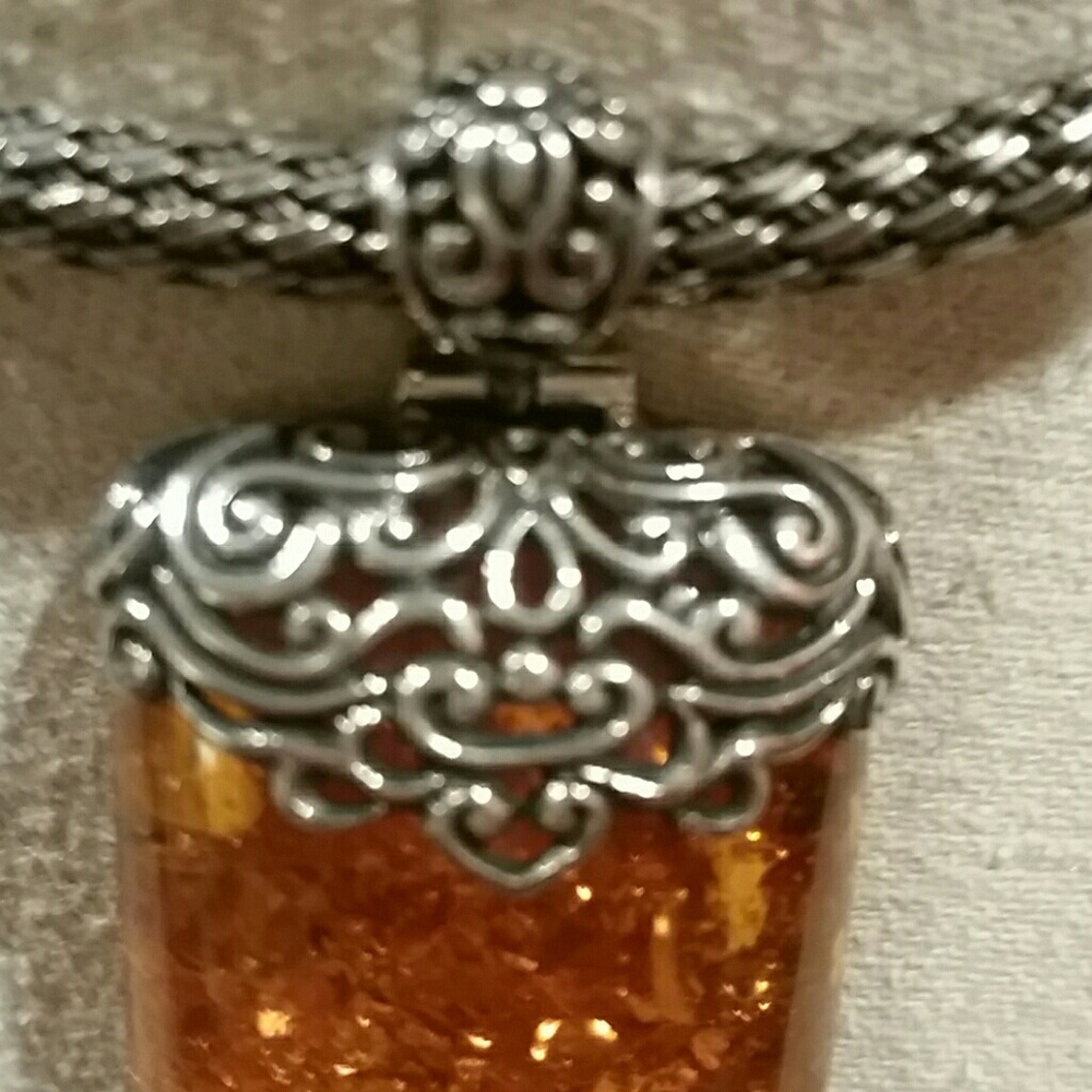 Pendant - Picture 2 of 4