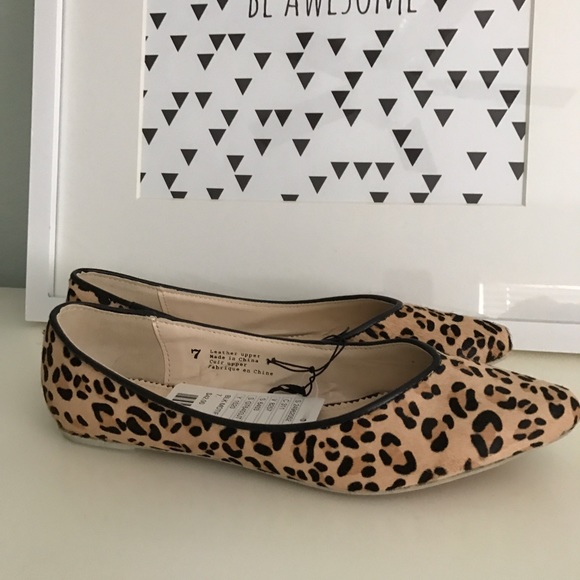 NEW Leopard Urban Outfitters Flats - Picture 2 of 4