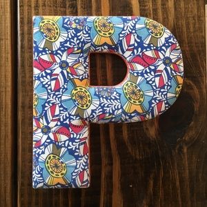 Anthropologie P initial wall hanging