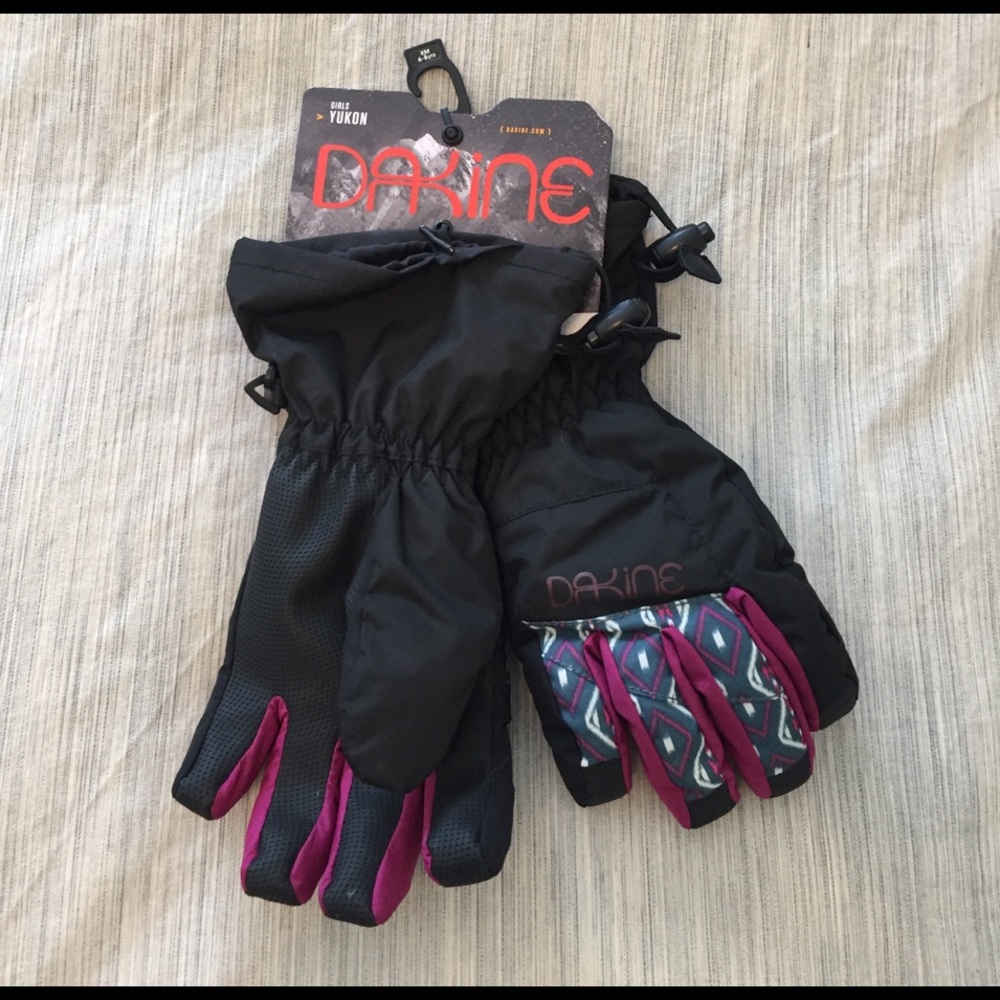 Dakine girls snow gloves