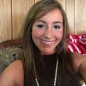 Meet your Posher, Wendie