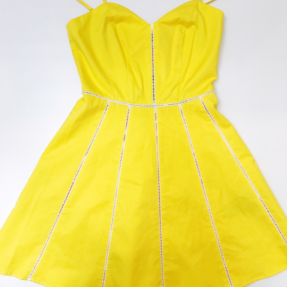Bebe Yellow Easter/Shower/Spring Dress- STUNNING