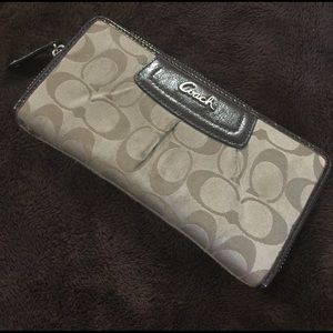 Coach wallet