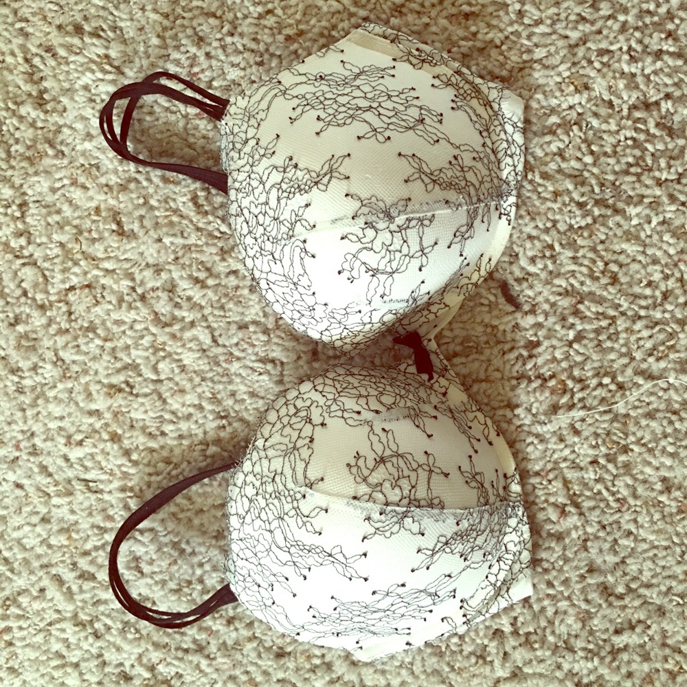 Victoria secrets bra