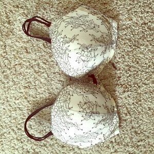 Victoria secrets bra