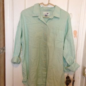 NWOT mint button down