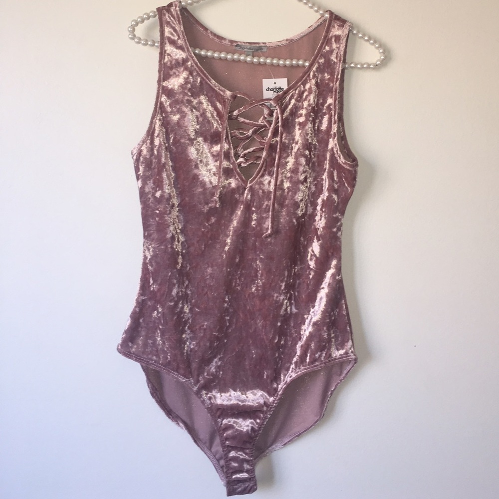 🔮Pink Velvet body suit🔮