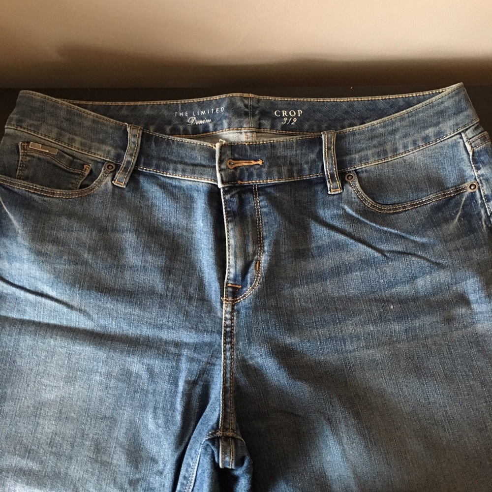 Limited crop light denim jeans