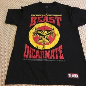 Men's WWE shirt