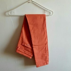 Salmon Guess skinny jeans