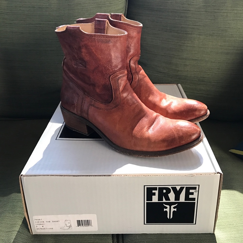 Carson Tab short Frye boots