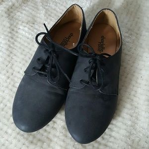 Gray shoes