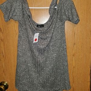 Grey top