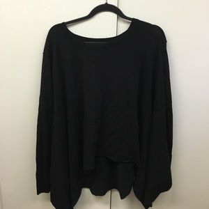Oversized seater with long sleeves